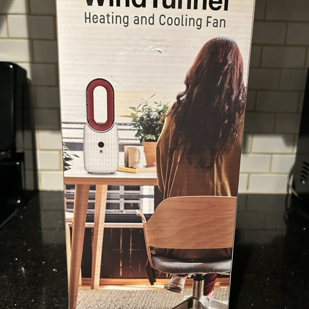 Windrunner Dual-Function Fan - Red and White